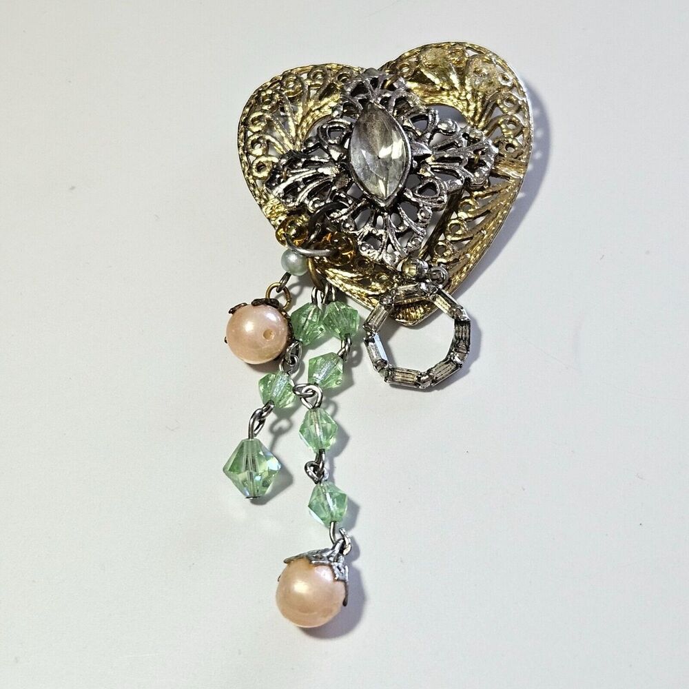 **Last Chance!! Final Sale** Two-tone heart brooch with pink and green